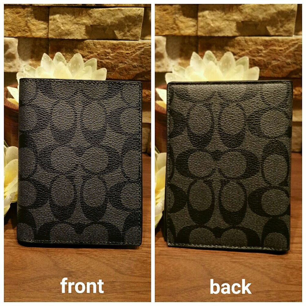 NEW Coach Signature Passport Case - Picture 2 of 7
